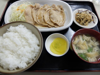 oshokujidokorozenraku - しょうが焼き定食