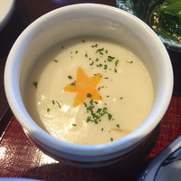 名駅なだ万茶寮 - クリーム仕立ての茶碗蒸しのようなもの