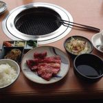 肉屋直営 焼肉 但馬屋 - 