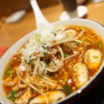 紅い扉の中華や 皆慶 - 辛いラーメン（醤油（中辛（油ちょい多め