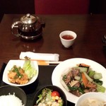 China Modern Liang You　良友 - 良友ランチ　930円