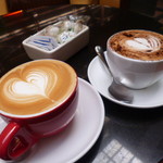 Market Lane Bar - 友人はカプチーノ