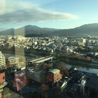 オリゾンテ - 鴨川と大文字山