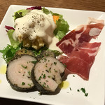 Bar QuelloQuella - 前菜三種盛り600円（税別）