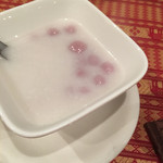 ヤム．タイ - カノム.ブァロイ