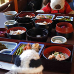 注文したお料理が運ばれてきました。