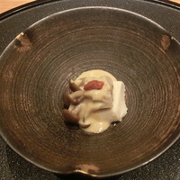喜の間 - 座付（胡麻豆腐・ｼﾒｼﾞ・ｸｺの実）