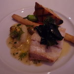 オテル・ド・ヨシノ - 和歌山産石鯛と鮑、フランス産ホワイトアスパラのソテー