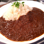 Curry&herb Cherry blossom - チーズカレー
                                中からトロットロに溶けたチーズが…