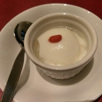 シーファン - ランチ　デザート　杏仁豆腐