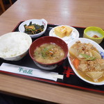 大衆食堂 半田屋 - 