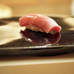 日本橋蛎殻町 すぎた - 大間の中トロの握り