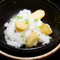 祇園 にしかわ - 鮎と栗のおこわ入り蒸し
                    