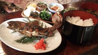 h Bikuya - 岩魚山椒味噌焼定食