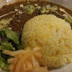 SPICY CURRY 魯珈 - 限定カレー ほうれん草とアボカドのカレー