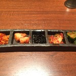 キムチ　スルメ・大根・韓国のり・白菜・きゅうり