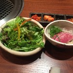 肉家 桜真 - ヒレのタタキ