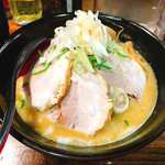 麺処 花田 - 味玉味噌チャーシュー(⁎⁍̴̆Ɛ⁍̴̆⁎)！