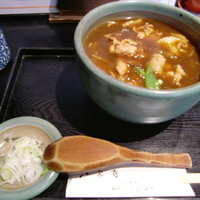日本橋 やぶ久 - カレーそば　972円(税込み)