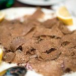 Enoteca Vita - 2016.12 マルケ州アクアラーニャ産黒トリュフと桜肉（馬ヒレ肉）のカルパッチョ