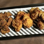 2016・12テイクアウト/左から砂ずり、胸、モモの単品（吉宗くんちにて）