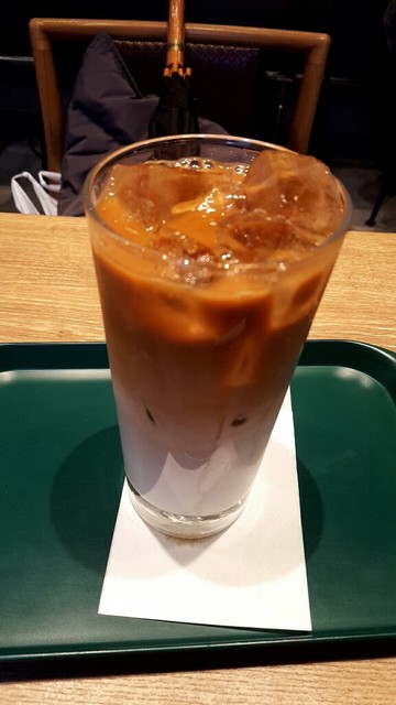 アイスロイヤルミルクティーでひと休み By ロロノア 初老 プロント 東日本橋店 Pronto 東日本橋 カフェ 食べログ