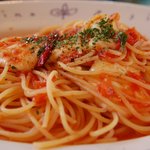 マリノ - トマトとモッツァレラチーズのパスタ