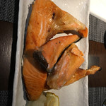 せかんど はうす - シャケのガマ&ハラス