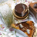 ケーキはこの4種類を