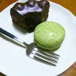 メゾンボングゥ - マカロン買うとき、いつもピスタチオ(笑)