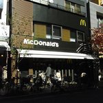 マクドナルド - 日当たりがいい店。