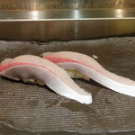 梅丘寿司の美登利 - かぼすブリ