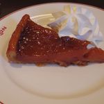 ブラッスリー・ヴィロン - タルトタタン 生クリーム添え 1,100円
      