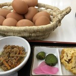 九十九里ファーム たまご屋さんコッコ - 漬物、卵焼き、鶏味噌のおかずはこれも満足