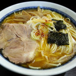 中華そば べんてん - 塩ラーメンの中盛り900円