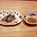 焼肉すどう - 表面を炭火で軽く炙るだけ！　溢れる旨味にＫＯされました～