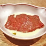 焼肉すどう - 鳥取田村牛ランプ
      低温調理した特製溶き玉子で
      口中に幸せが広がっていきます～