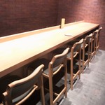 焼肉すどう - 今回は一人での来店だったので、特別にカウンター席で須藤さんと一対一で食事をさせていただきました