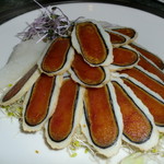 欣葉 - 旨みが凝縮され、ねっとりとしたカラスミがイカのすり身に包まれています。こちらのカラスミは本当に美味しい。お土産にも購入♪