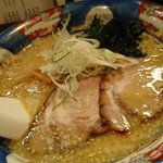 らーめんてつや - みそらーめん　842円