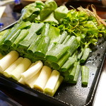 比良山荘 - いよいよ鍋、ネギとせり