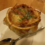 Bistro Tableau Noir - オニオングラタンスープ
      