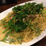 OKACHI20番 - 牡蠣とホウレンソウのクリームパスタ ¥1,490