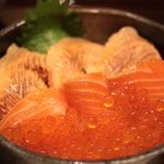 海鮮蔵 魚魚魚 - 石狩丼アップ