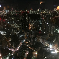 アーティスト カフェ - 遠くに東京タワー