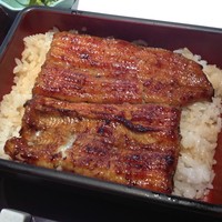 美濃吉 京王新宿店 - うな重3564、あまり厚みが…