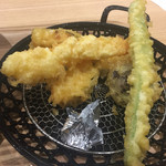 うどんdining KONA×MIZU×SHIO - 海老天＆4種の野菜天ぷら