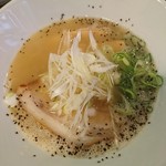 いちまるらーめん - 壱丸ラーメン780円甘味があるのも特徴的な鶏白湯ラーメン