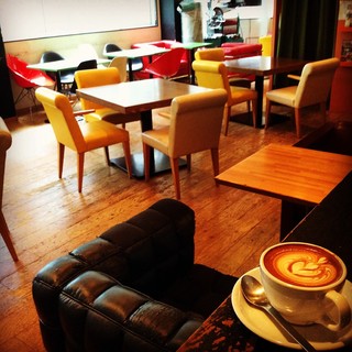 隠れ家的カフェで貸切パーティー