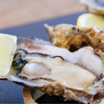 Barca. - 答志島直送の生牡蠣